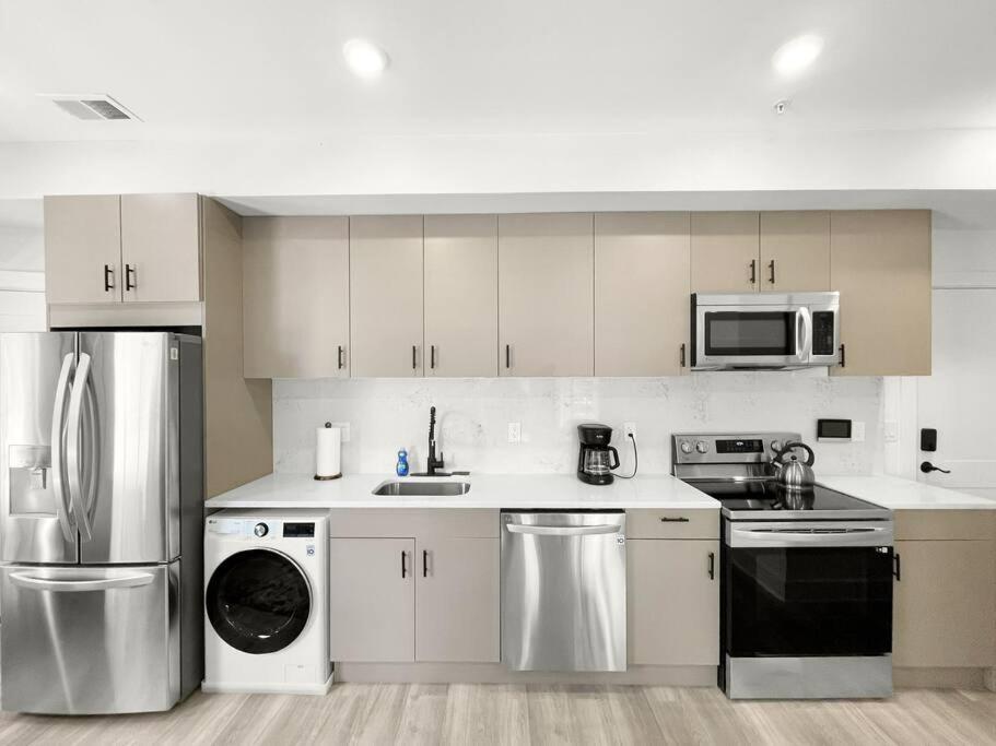 Classy Capitol Hill Apt, Steps From Dc Attraction Сasa de vacaciones *
