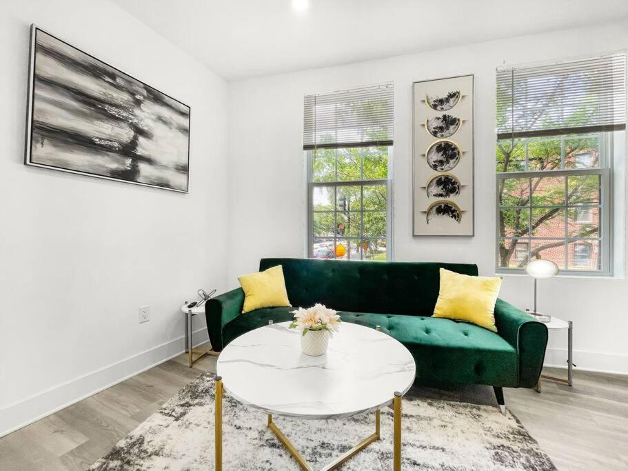 Classy Capitol Hill Apt, Steps From Dc Attraction * Washington